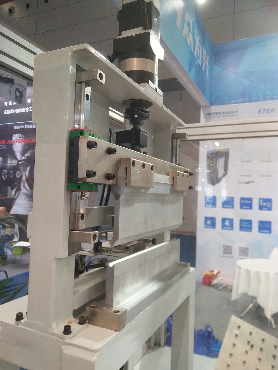 線性妖精国产亚洲精品无码成人是什麽材料做的？